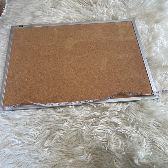 Small wall hanging bulletin board - Picture 12 of 16